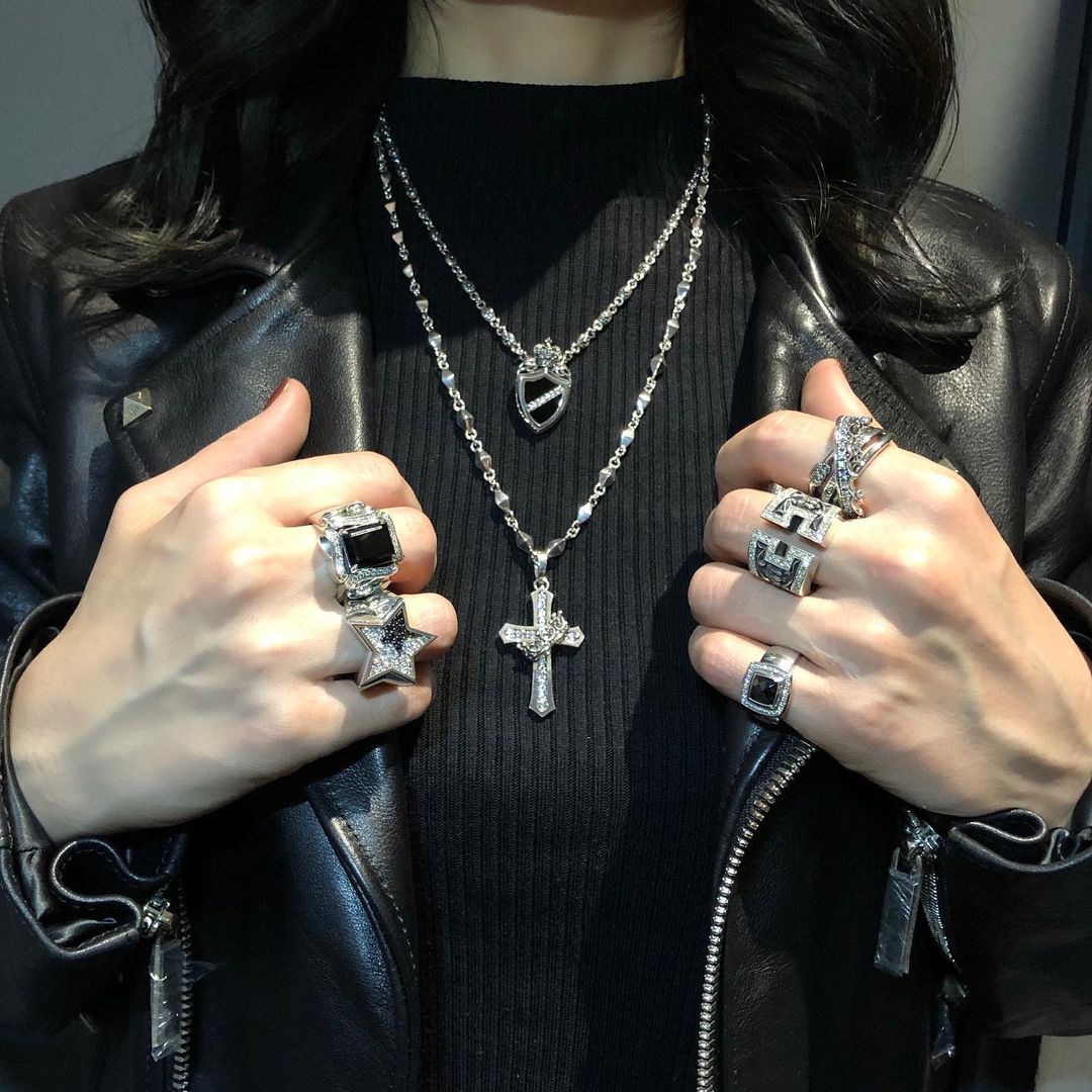 CROSS with CROWN/STONE PENDANT | JUSTIN DAVIS – JUSTIN DAVIS GLOBAL