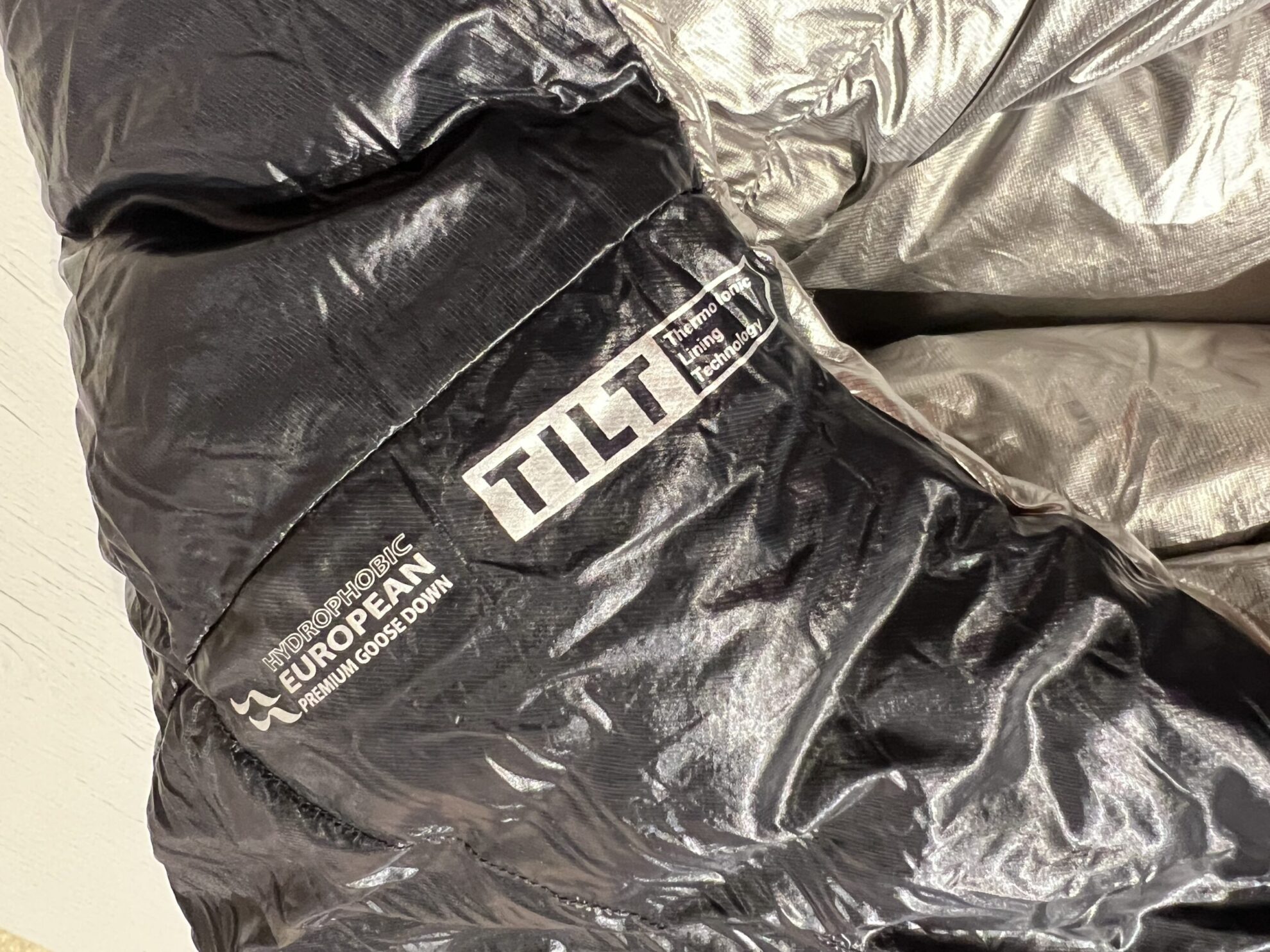 軽量コンパクト、暖かいシュラフ「Rab Mythic Ultra 360」ラブミシック