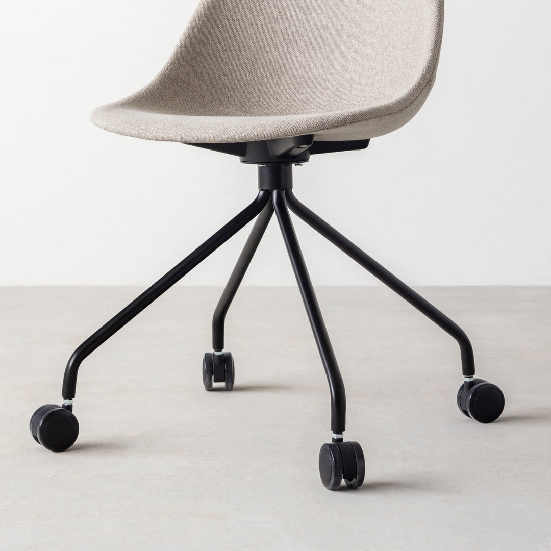 Egg - Curve 丸みのある ファブリックデスクチェア – KANADEMONO