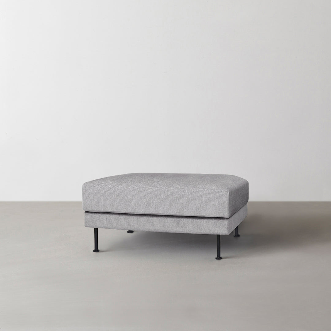 Cloud - Modern アイアン脚 ソファ Ottoman – KANADEMONO