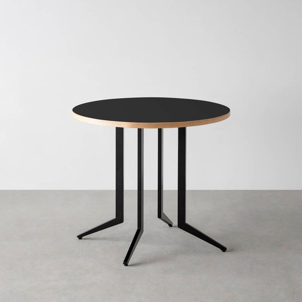 THE CAFE TABLE / リノリウム 全32色 Black Steel 4本脚 × ラウンド