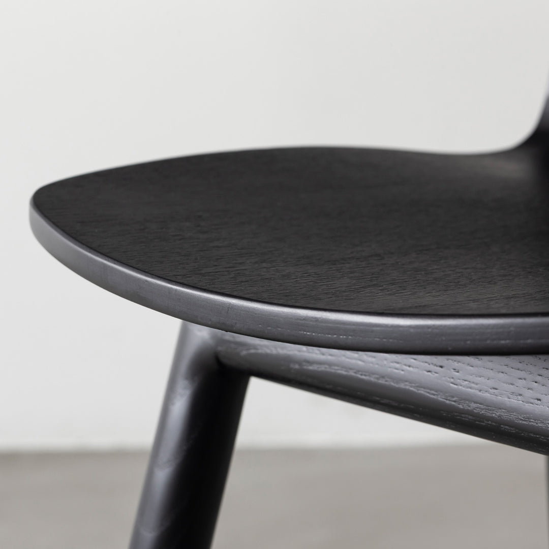 Modern - Black モダンな佇まい アッシュ材 ダイニングチェア – KANADEMONO