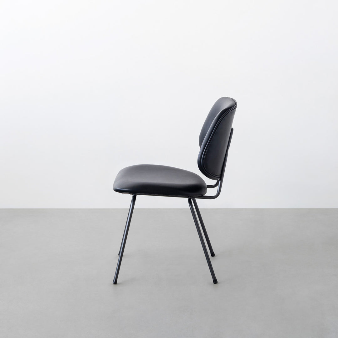 Stylish × Fit モダンデザイン ダイニングチェア 2脚セット – KANADEMONO