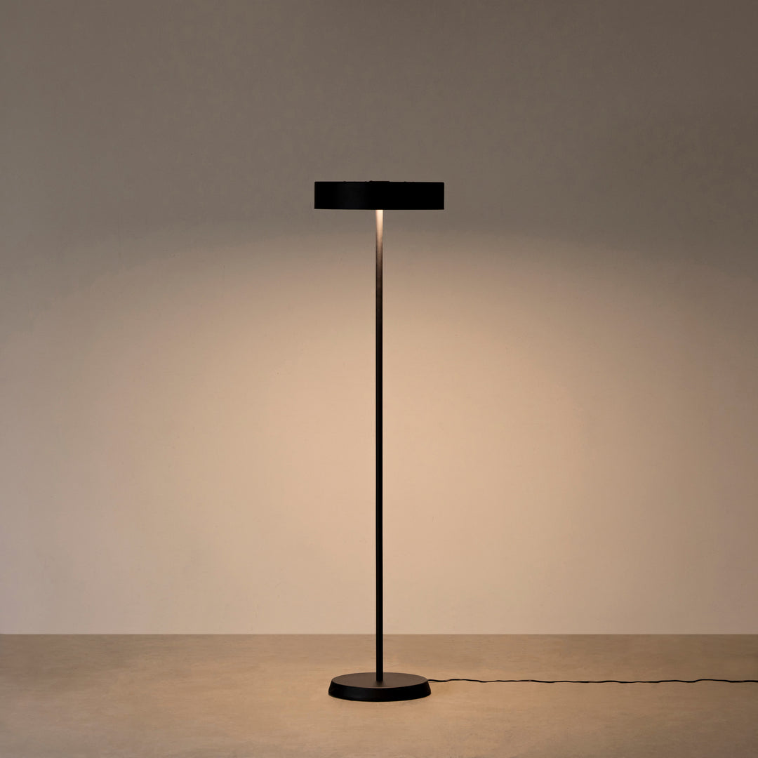 FLL-115-BK_250319_02_b63b6651-