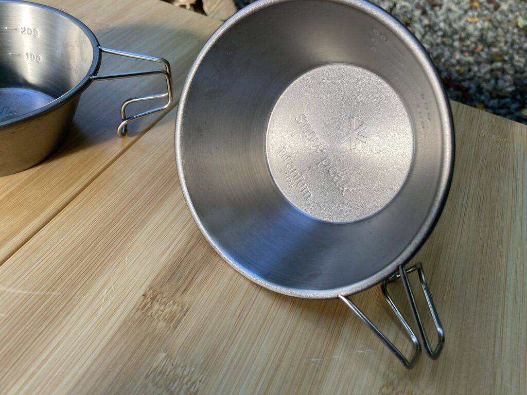 スノーピーク シェラカップ/チタン ステン 直火で調理もできる