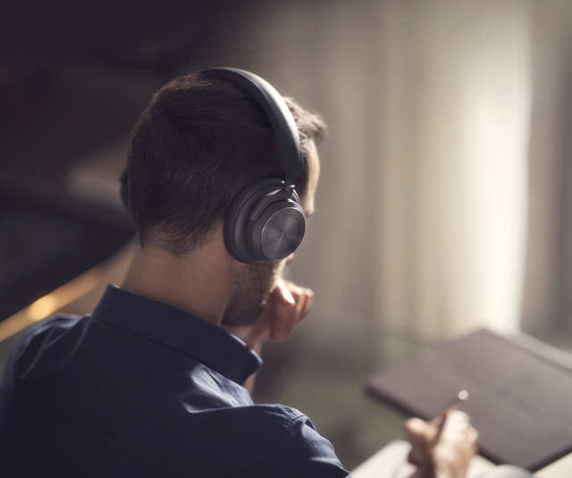 Beoplay HX - BANG & OLUFSEN | 完実電気株式会社 | KANJITSU DENKI CO