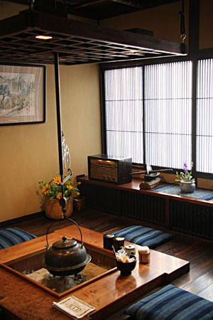 真空管ラジオから流れる音楽 マツダラジオ615A型6球スーパー