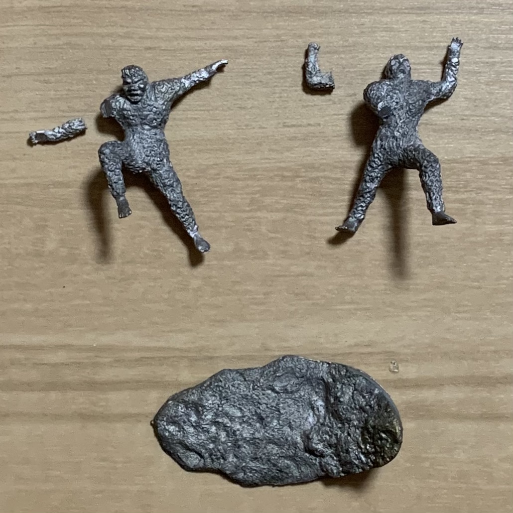 No.56 大怪獣総進撃 サンダ対ガイラ – 模型製作 かえる工房