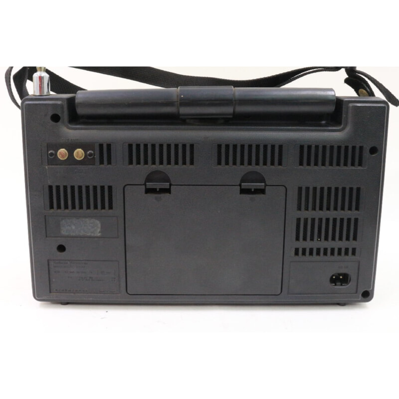 買取実績 |National panasonic BLCラジオ クーガ RF-2200 - 大阪 京都