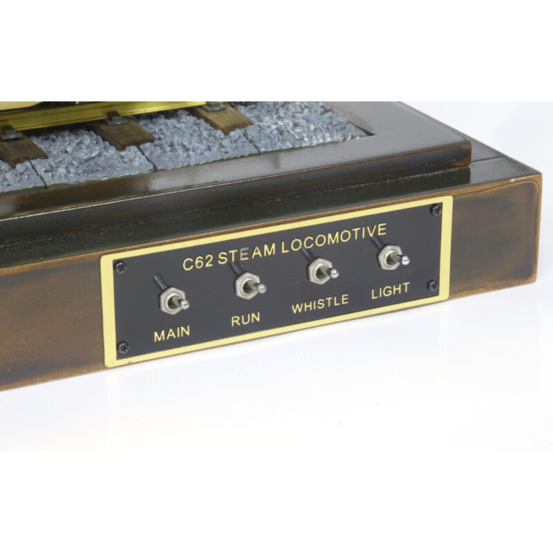 買取実績 |デアゴスティーニ C62 「つばめ」 蒸気機関車 SL ゴールド