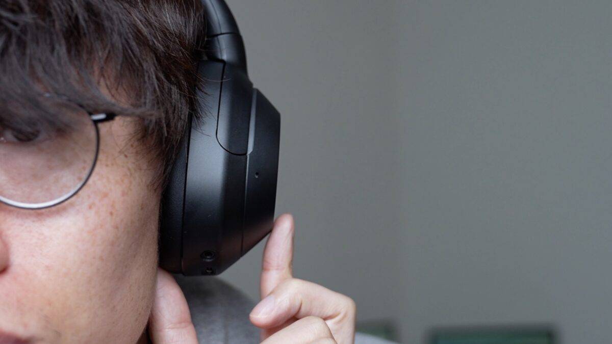 ソニー ULT WEAR レビュー｜バカみたいな重低音！ 低音厨ホイホイの