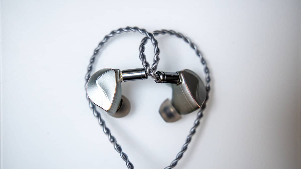 BQEYZ Winter レビュー|この音は優勝！骨伝導ドライバー搭載の