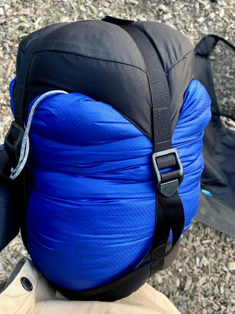 ギアレビュー]Takemo スリーピングバッグ 7！コスパ最高の-15℃冬寝袋