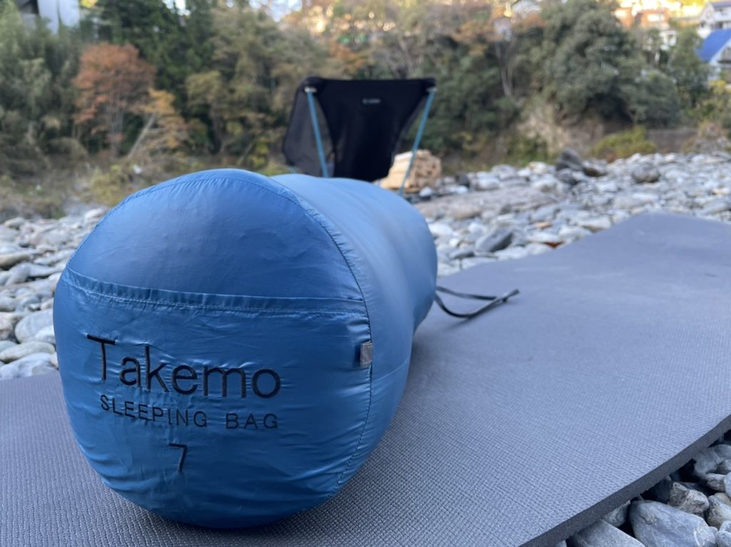 ギアレビュー]Takemo スリーピングバッグ 7！コスパ最高の-15℃冬寝袋