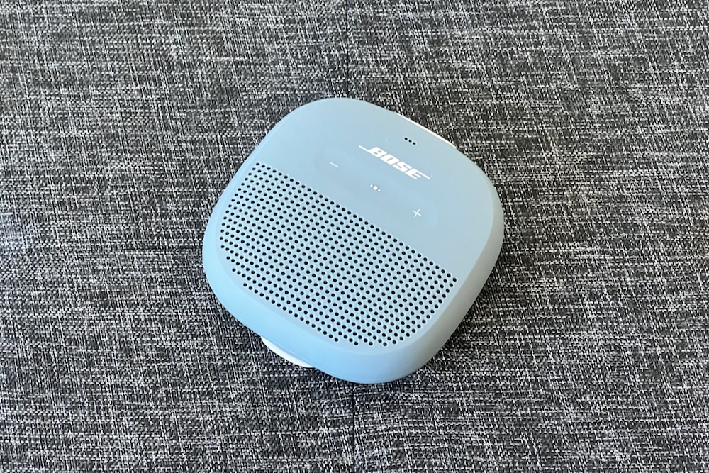 BOSE SoundLink Microレビュー｜小さいのに大迫力の低音！使用感・音質