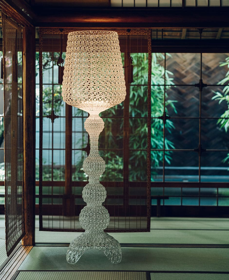 光で空間を彩る、カルテルの「カブキ」照明｜Kartell｜カルテル