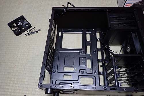 初めての自作パソコン～パソコンの組み立て【その2】～PCケースに