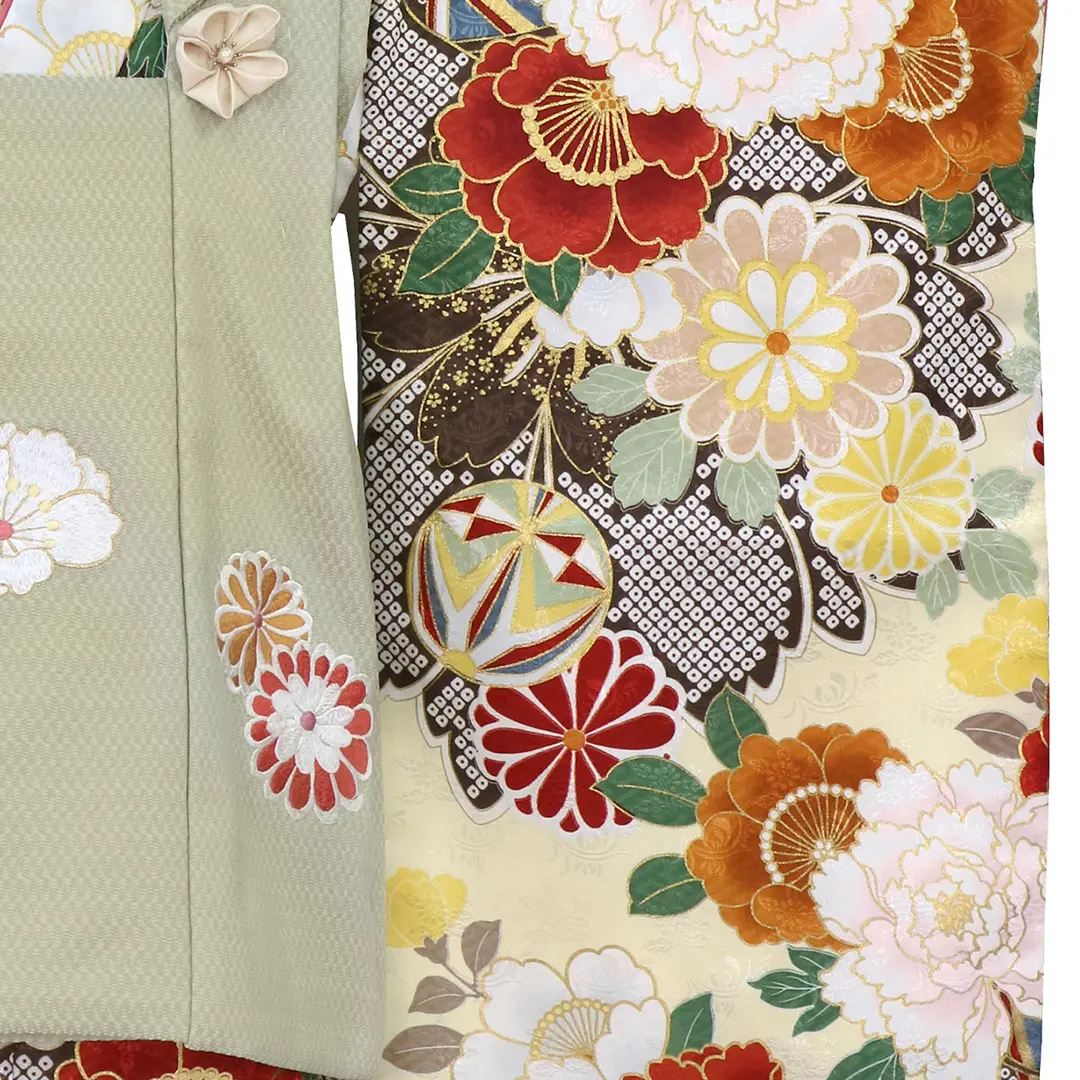 花わらべ》クリーム地に古典柄、白緑の被布コートセット／七五三・三歳