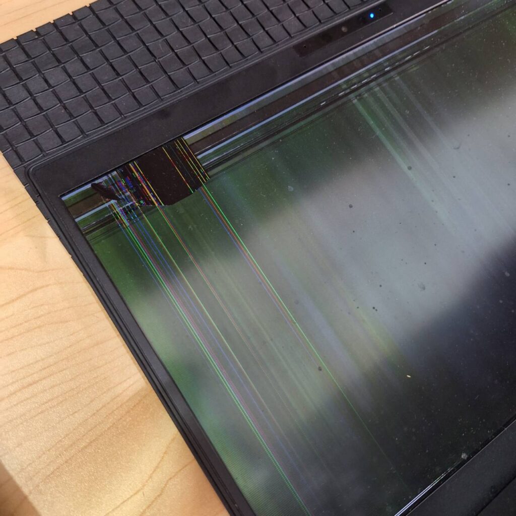 富士通 LIFEBOOK U9310/Eの液晶交換の修理事例（川越市） | ワールド