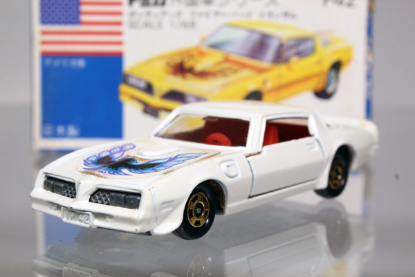 ミニカーショップ ケンボックス トミカ 青箱☆F42☆ポンティアック