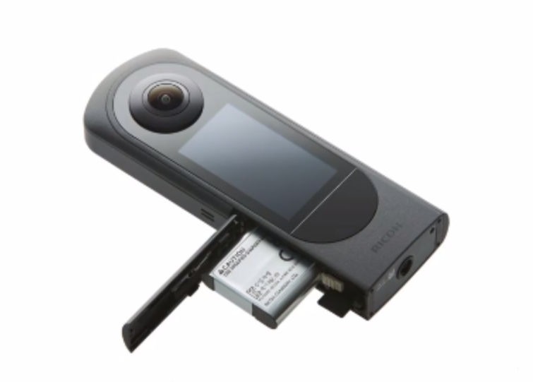 リコーが360度カメラ「THETA X」を新発売！ タッチパネル、GNSS搭載で