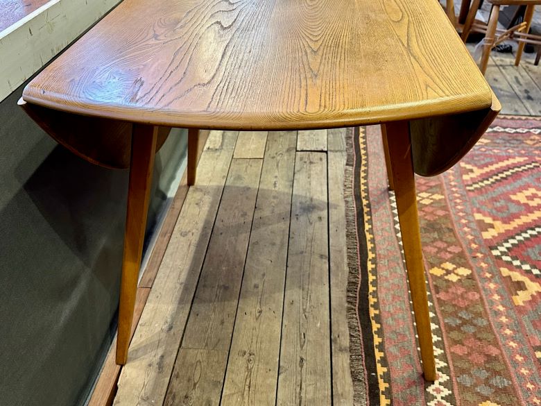 アーコールのドロップリーフテーブル・バタフライテーブル| 【世界基準