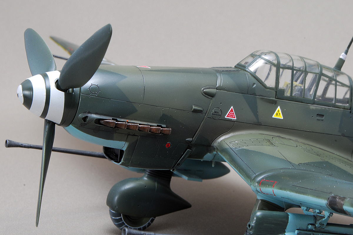 ユンカース Ju87G-2 スツーカ タンクバスター ドイツ軍攻撃機 ハセガワ