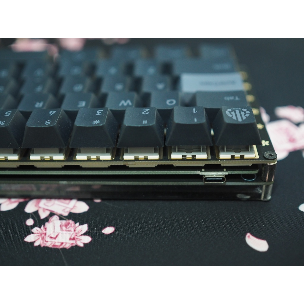 日本語配列キーボードキット「J67G」｜Keeb-On!