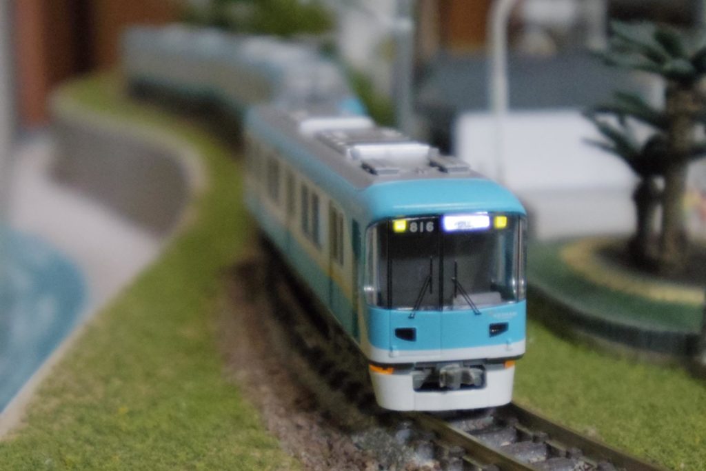 ポポンデッタの室内灯、京阪800系に取り付けてみた | ケンヤのすぺーす