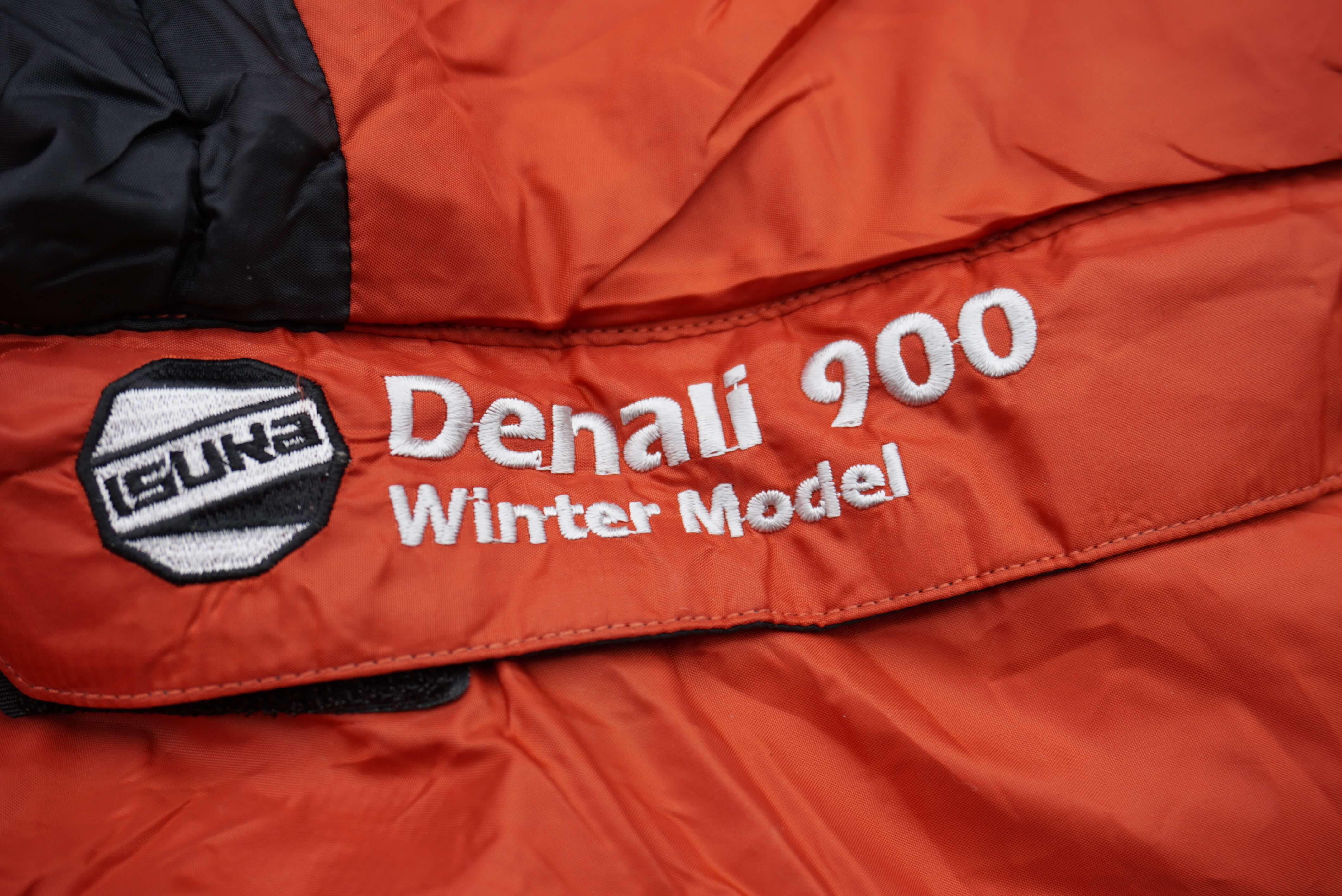 冬キャンプ用のシュラフ ISUKA（イスカ） ダウンプラスデナリ900