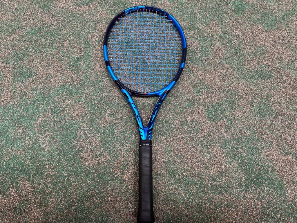 バボラ ピュアドライブ98 インプレ】バボラが誇る攻撃的なラケット