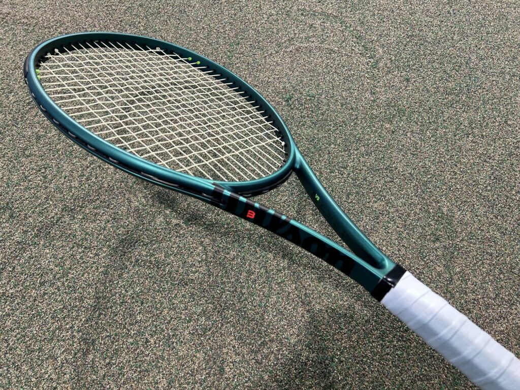 ウィルソン ブレード98 16×19 V9 インプレ】速さが世界を変える プロ