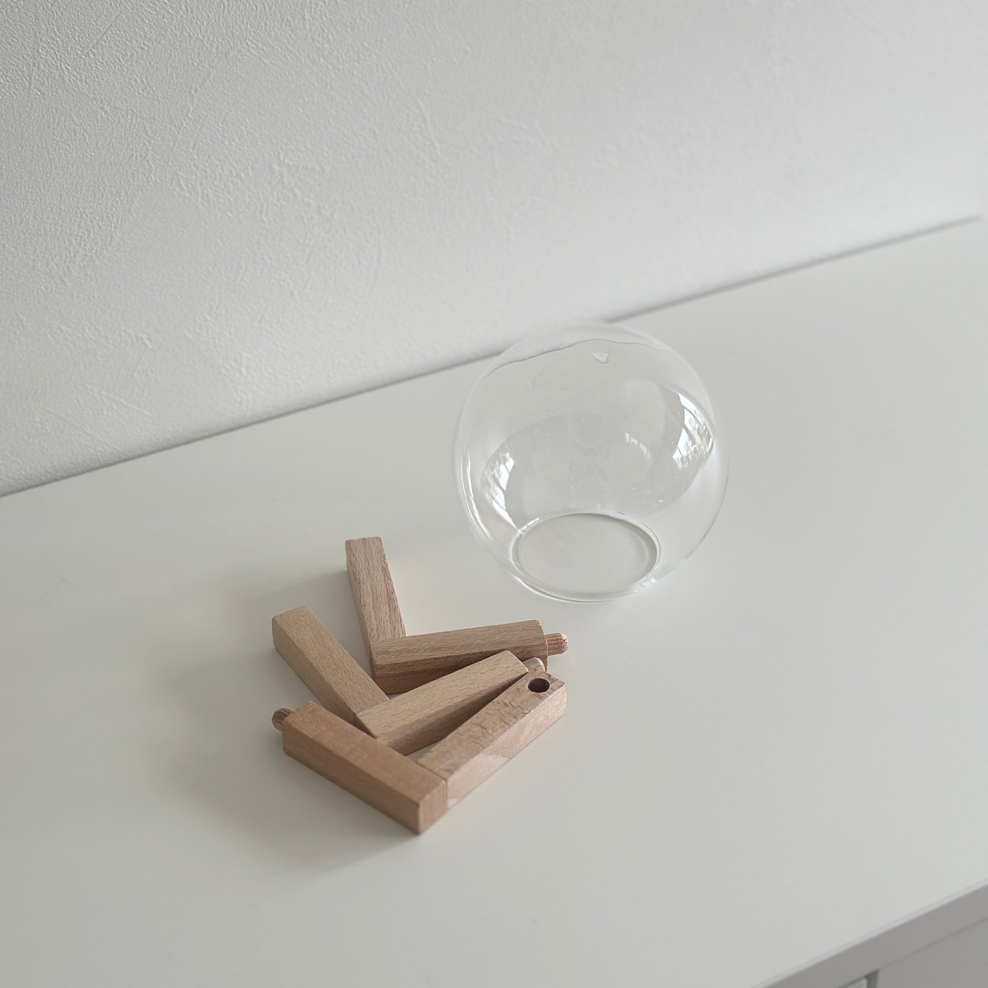 フラワーベース｜ウッドスタンドガラスベース - territory