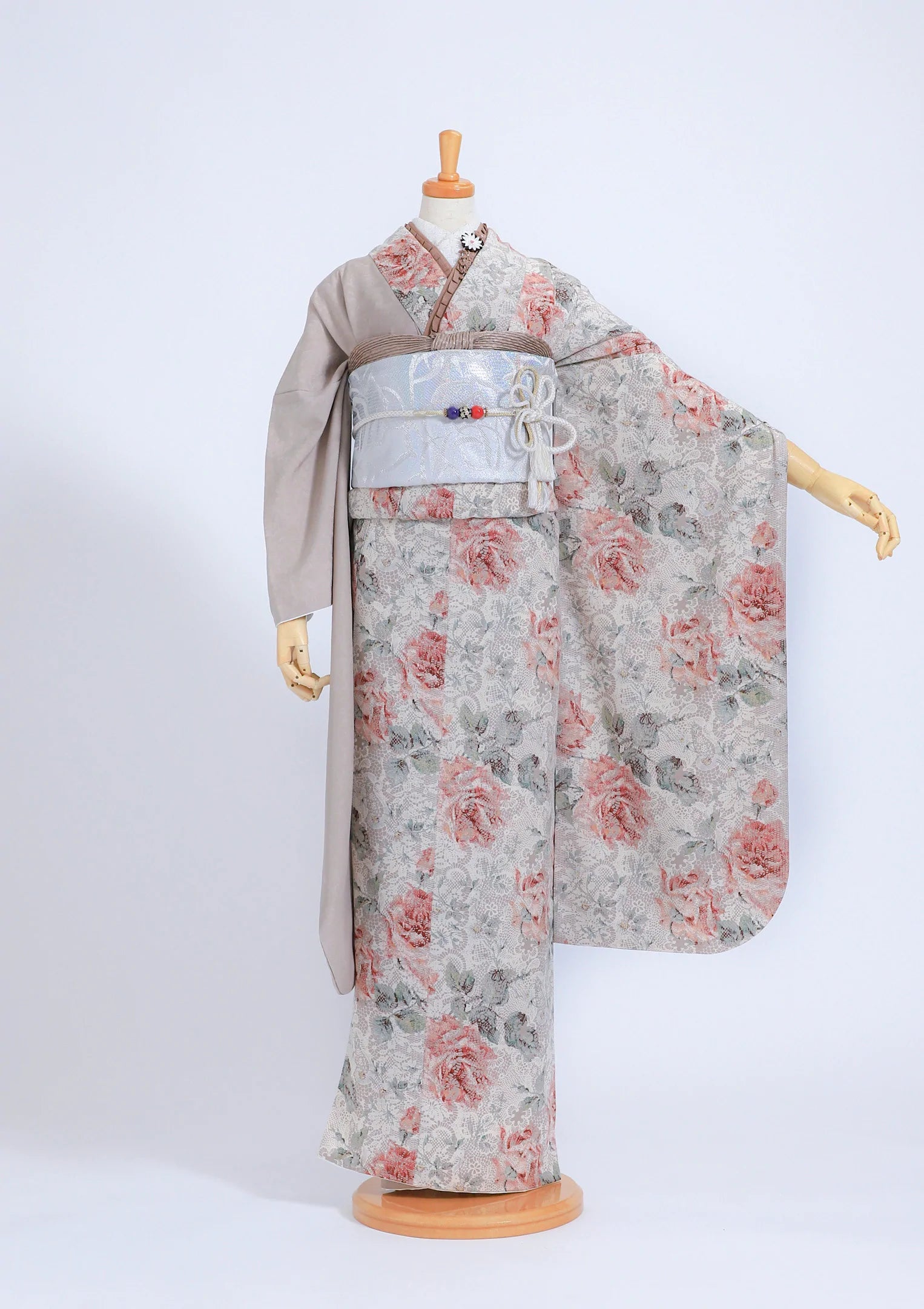 振袖ネットレンタル：アンティークなローズとベージュのバイカラーが