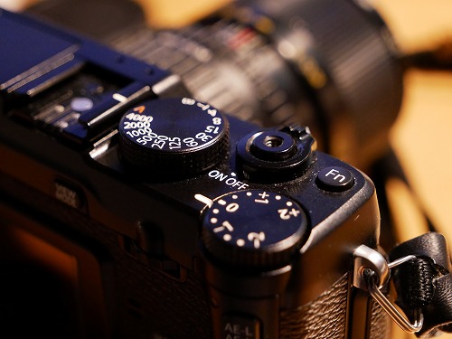 FUJIFILM X-E1』レビュー！レトロな操作感が楽しいオールドレンズ専用