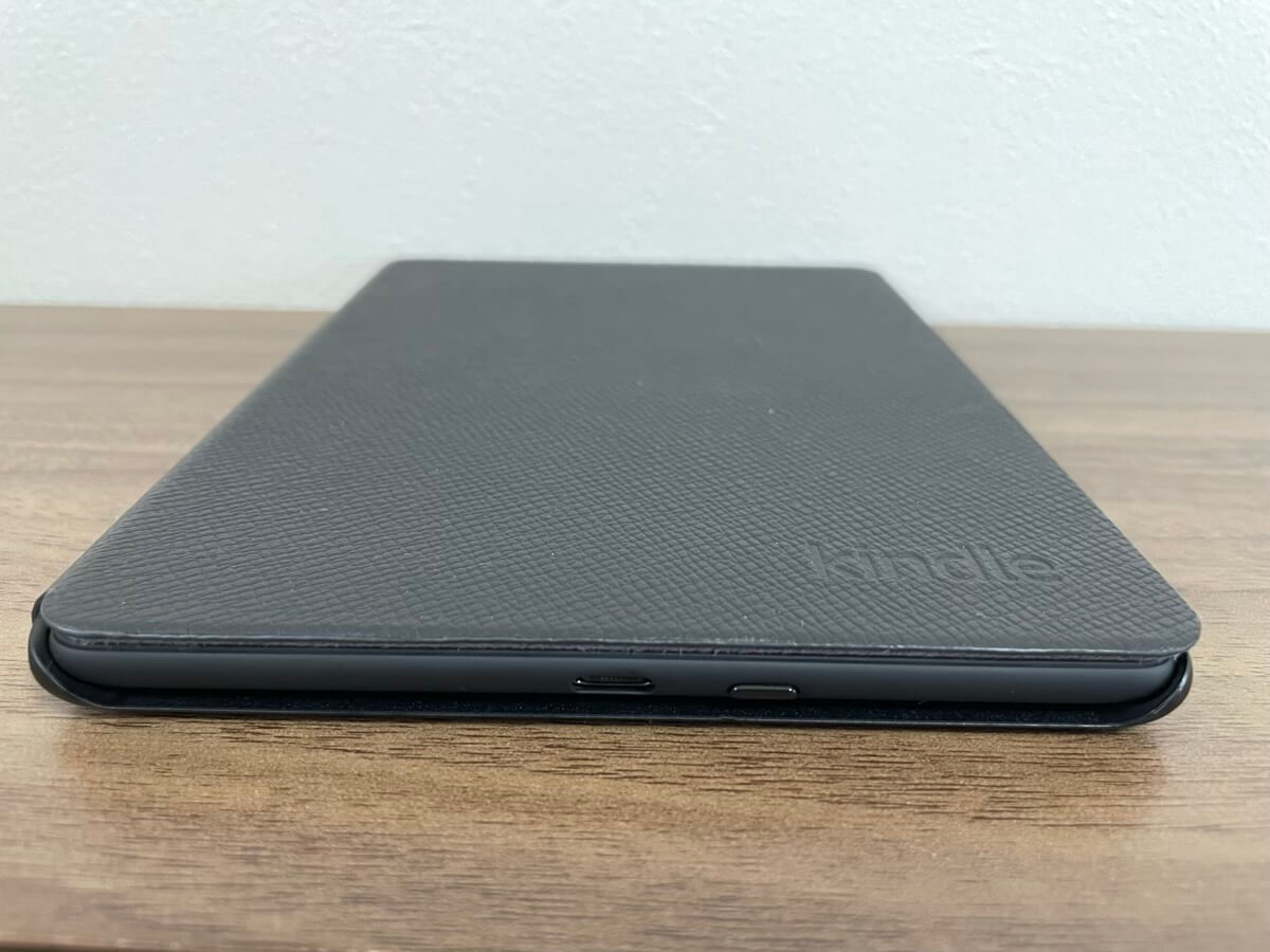 Kindle Paperwhite（第11世代）純正レザーカバーをレビュー！サード