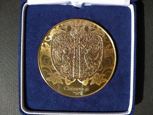 造幣局 国宝章牌 中尊寺の紹介（2014） | 金銀砂子・造幣局の金属工芸