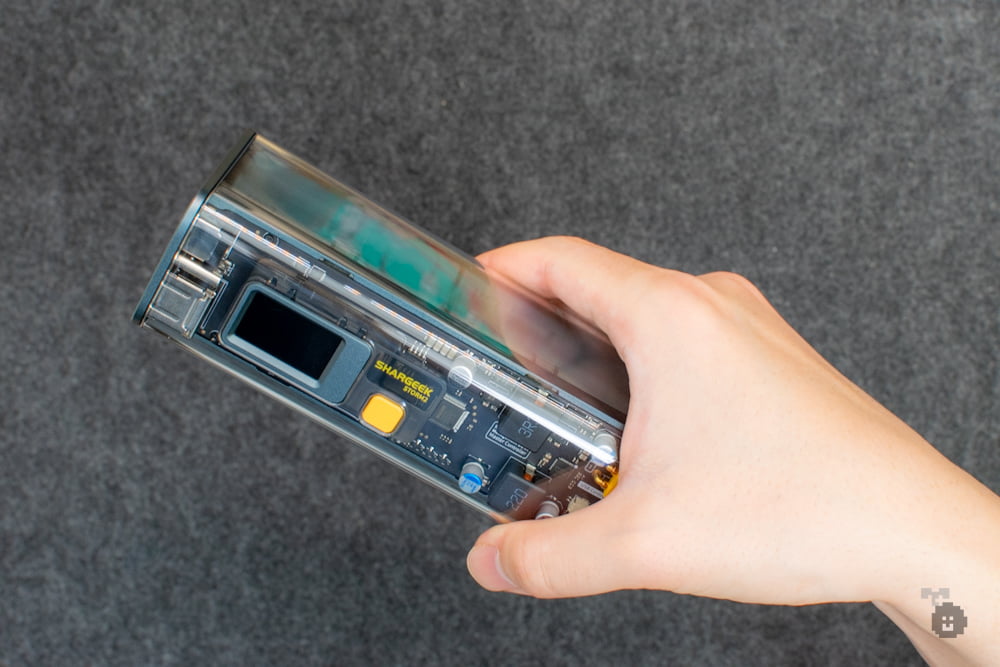 SHARGE STORM2レビュー。“超スケルトン“でIPSパネル付きの、大容量