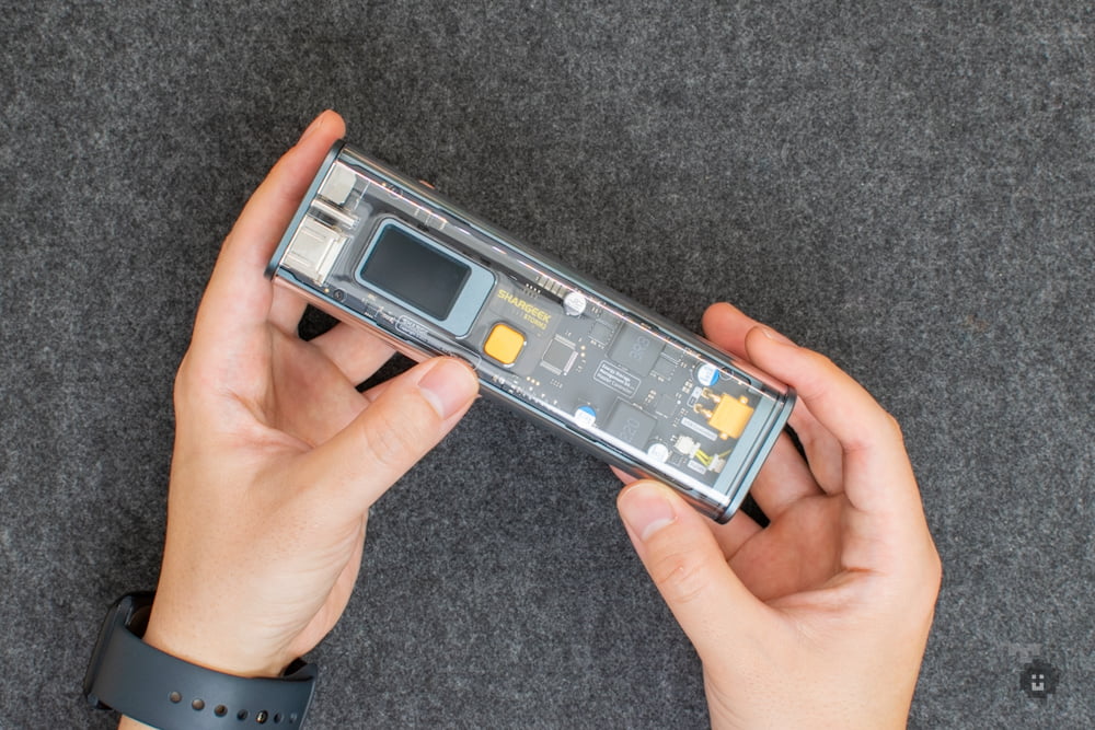 SHARGE STORM2レビュー。“超スケルトン“でIPSパネル付きの、大容量