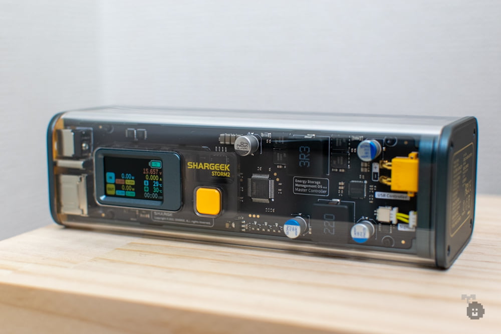 SHARGE STORM2レビュー。“超スケルトン“でIPSパネル付きの、大容量