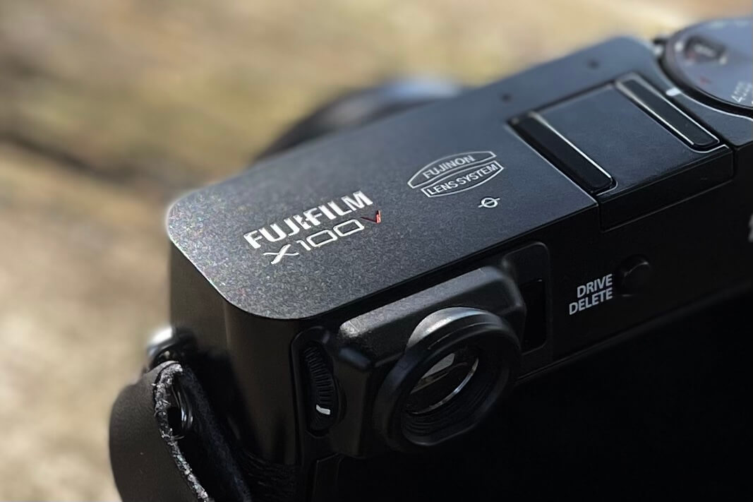 ラフにスナップしたい時の、FUJIFILM X100V。｜記憶カメラ
