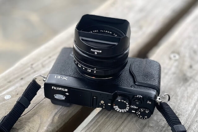 ファインダーのあるコンパクト機なら、あいかわらずFUJIFILMのX-E