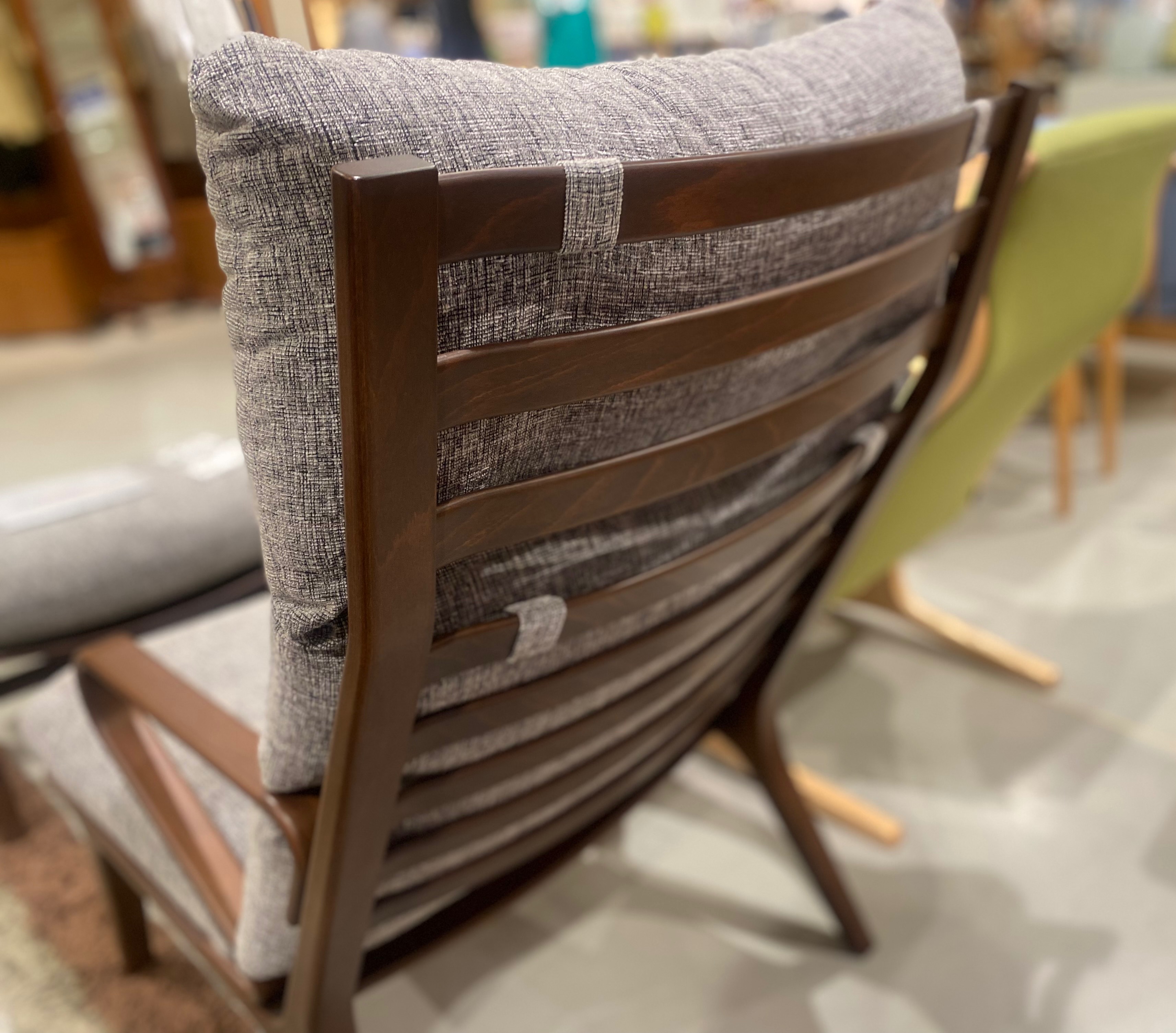 天童木工・くつろぎのハイバックチェア | ショップブログ | 東急百貨店