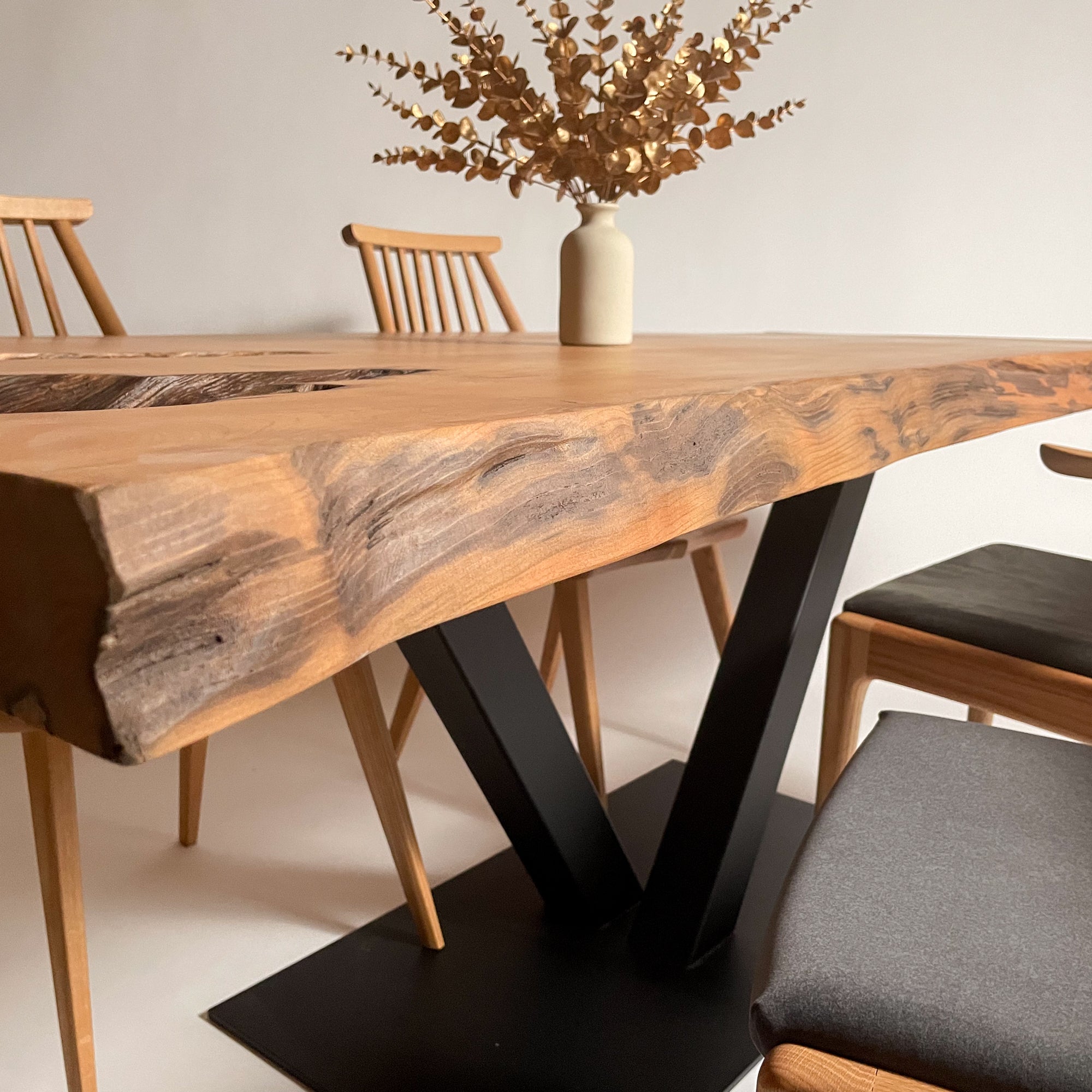 KIDOMEIMOKU 屋久杉一枚板ダイニングテーブル｜180cm(6人掛け