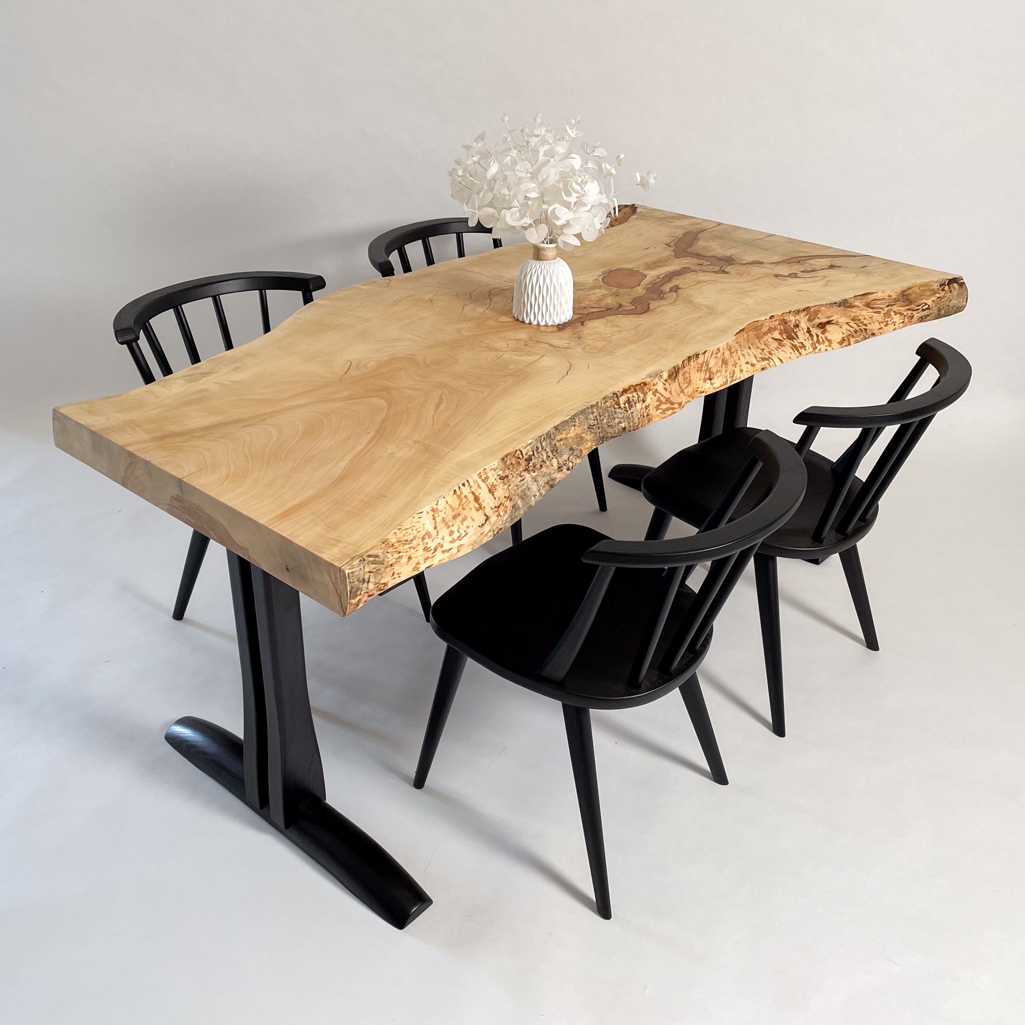 KIDOMEIMOKU 栃一枚板ダイニングテーブル｜170cm(4人掛け) – 【公式