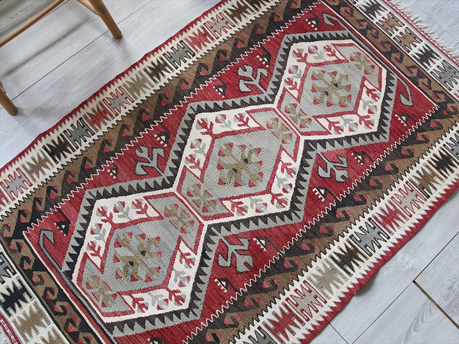 トルコ・アナトリアのキリム – KilimStyle