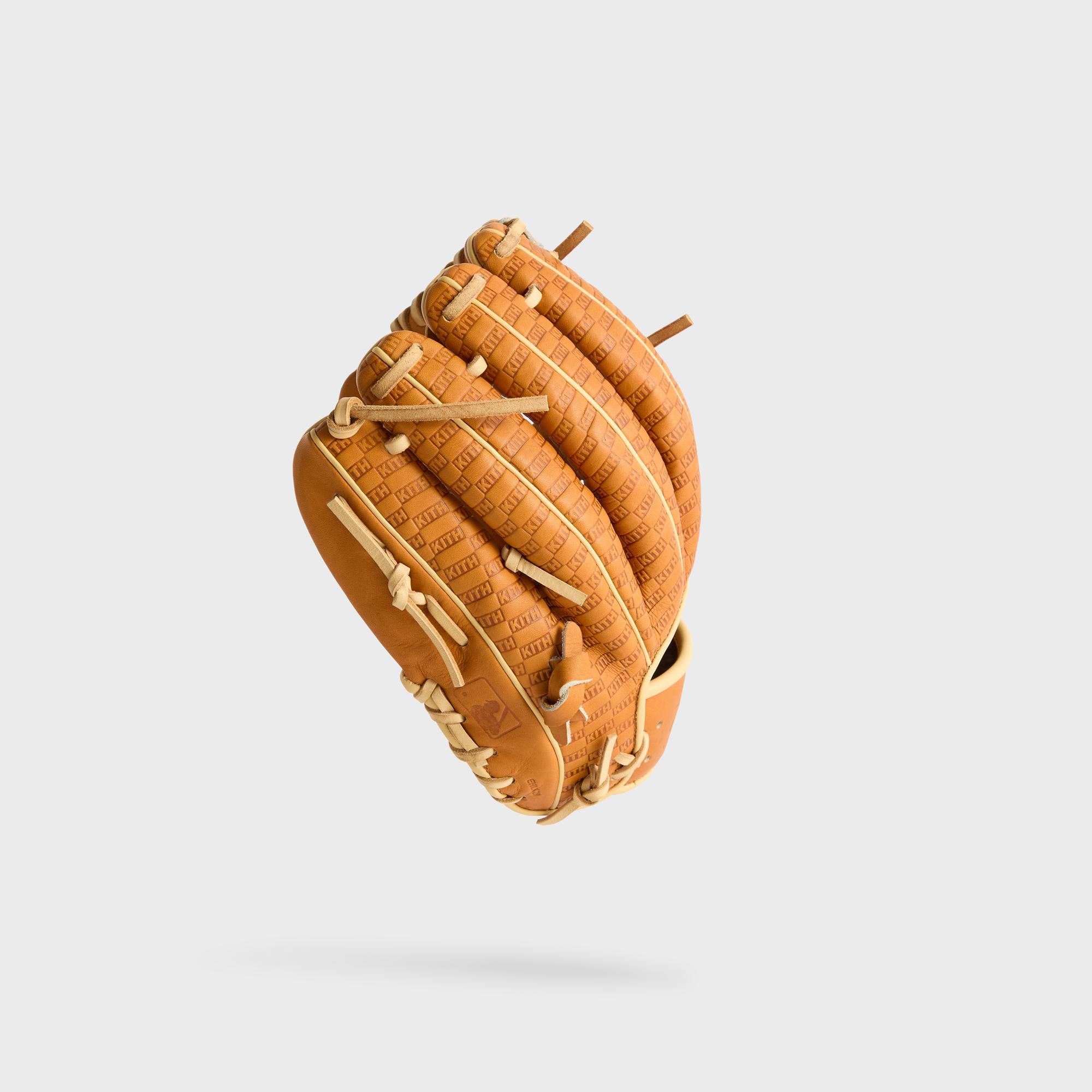 Kith & Rawlings for the New York Yankees Heart of the Hide Glove - Tan
