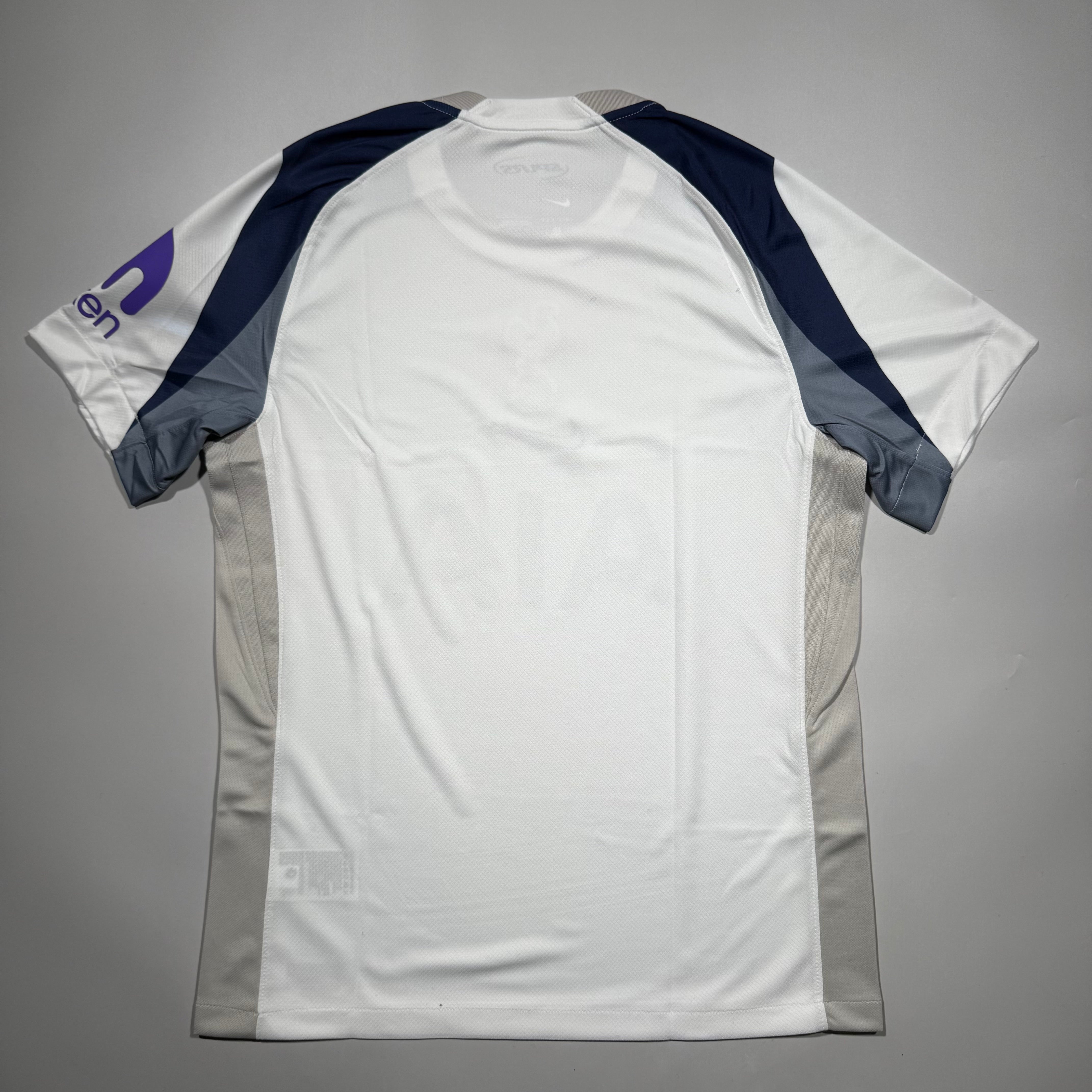 Tottenham Hotspur FC｜トッテナム・ホットスパー FC – Kit of the Day