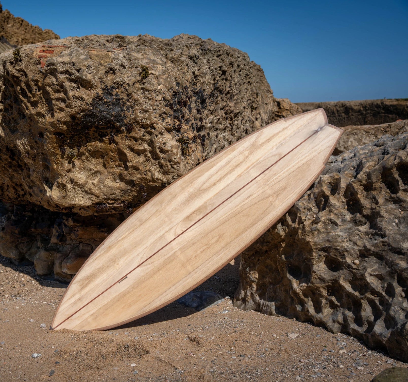 フィッシュ・サーフボード》スピード × スタイル × お洒落な木目｜木製
