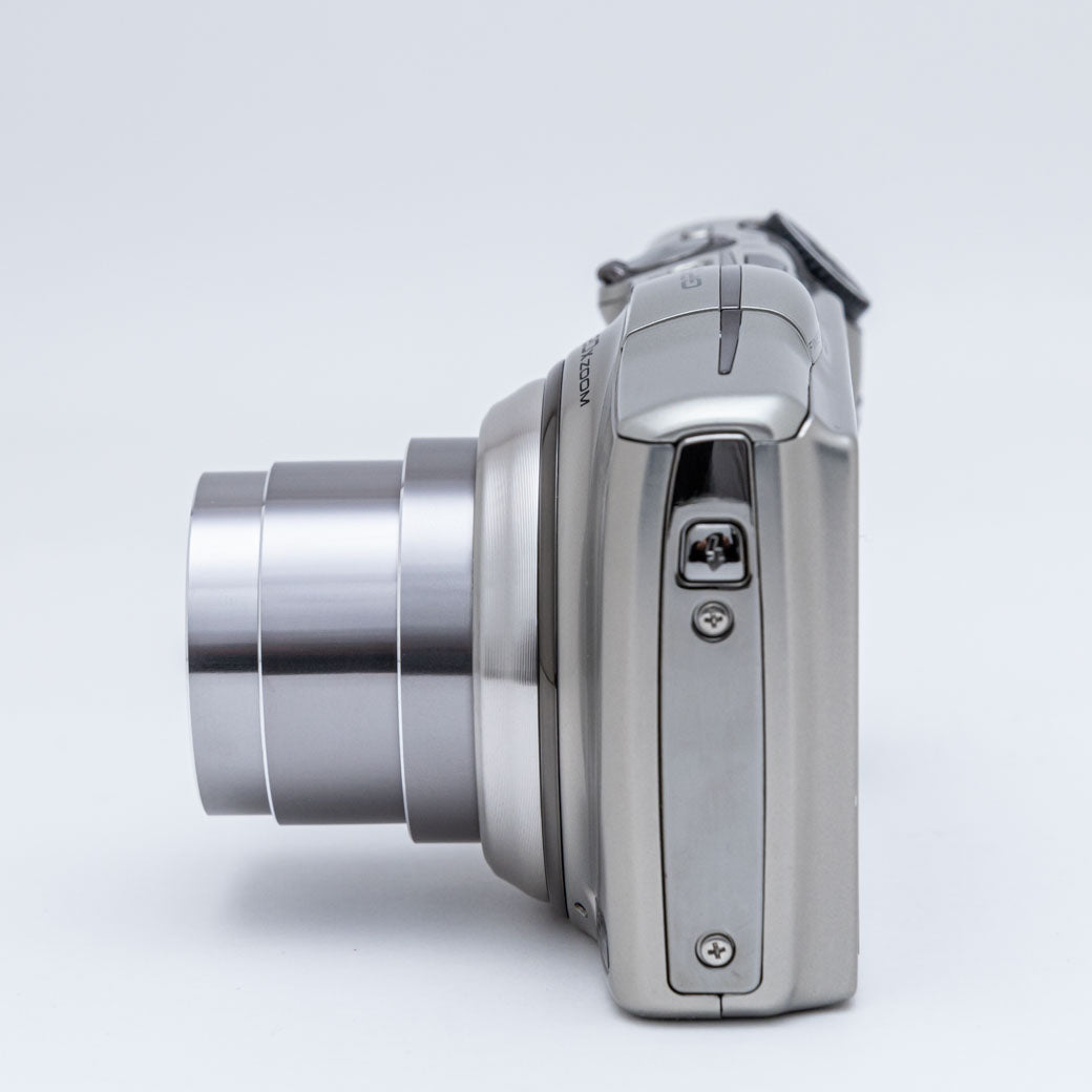 FUJIFILM FinePix F770EXR シャンパンゴールド – ねりま中古カメラきつね堂